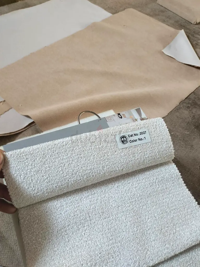 Luxury Bed King Size in Cat Fabric