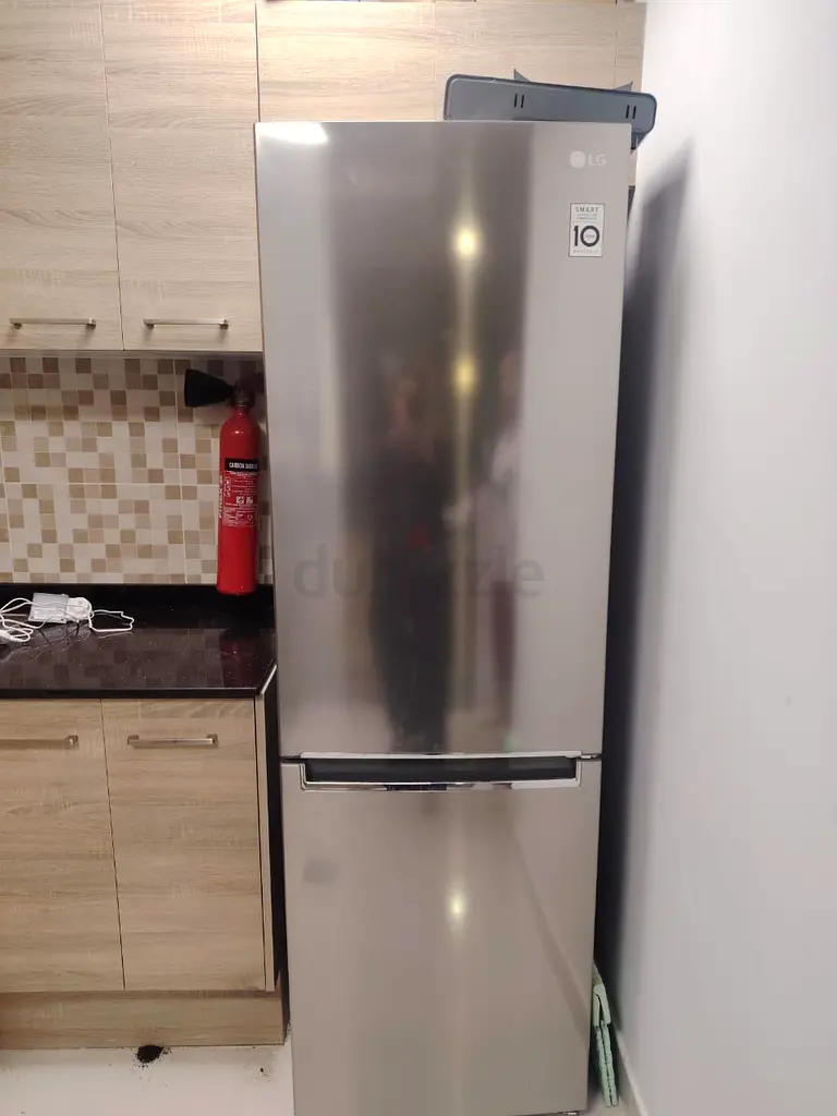 LG bottom freezer refrigerator 60cm width
