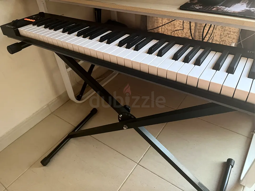 midi keyboard Nektar 61 Stand