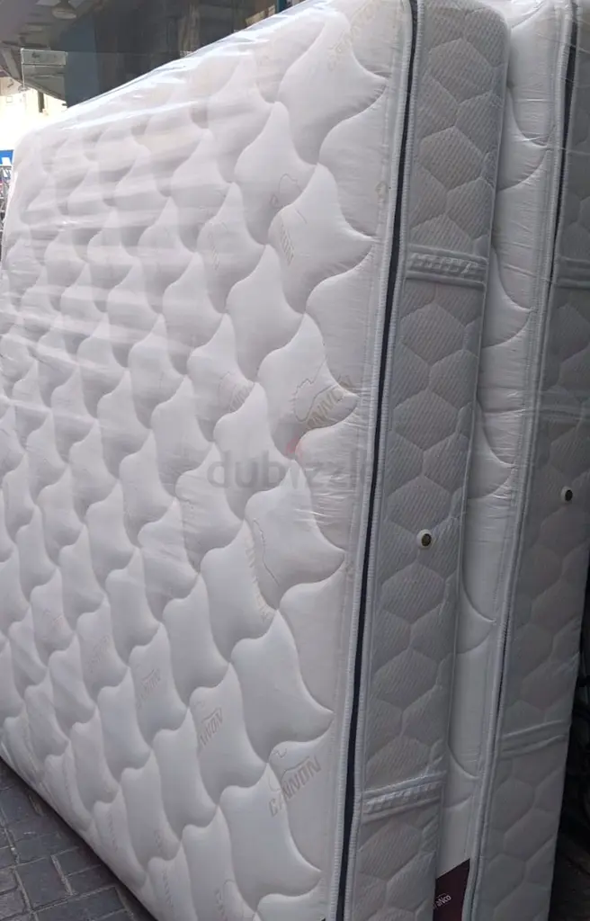 High Quality Luxury Top Memory Foam King Size Spring Mattress