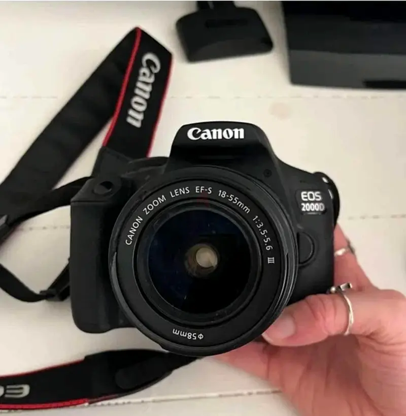 Canon EOS 2000D63234133234561113