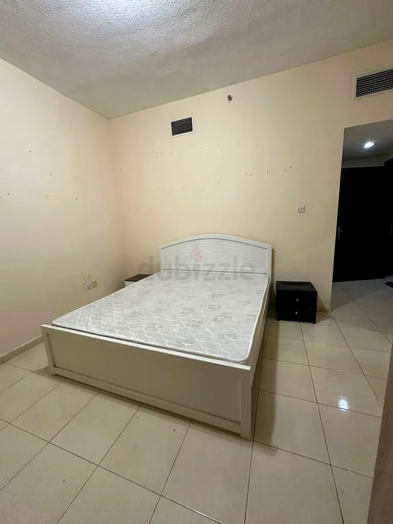 Apartment Furnished Master Room Available For Executive Male Near