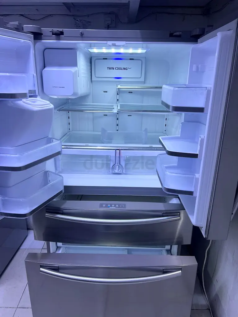 French door refrigerator ice maker water