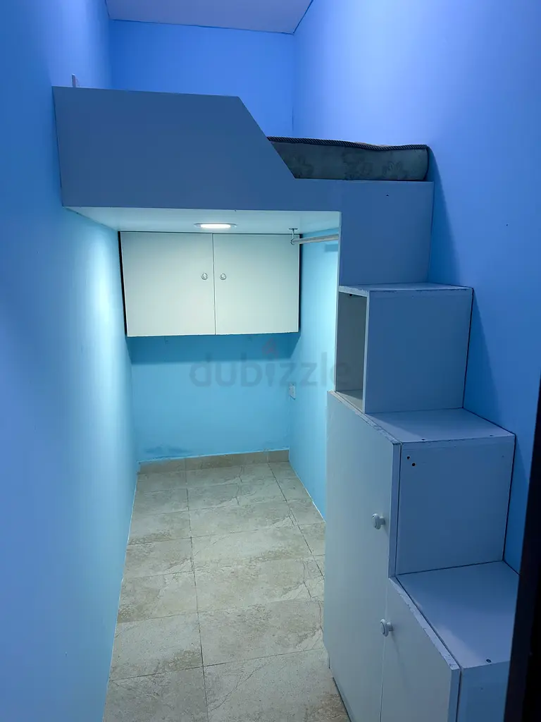 Apartment Al barsha 1 patitson available near by moll of the emirates