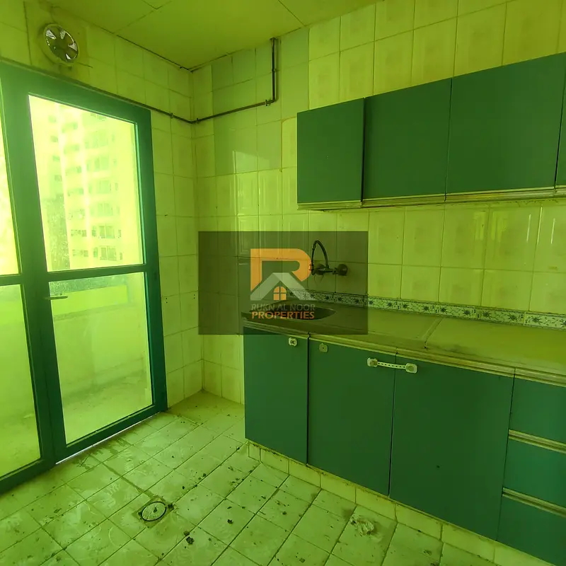 Apartment Nice Property 2Bhk> Apartment with balcony> separate kitchen