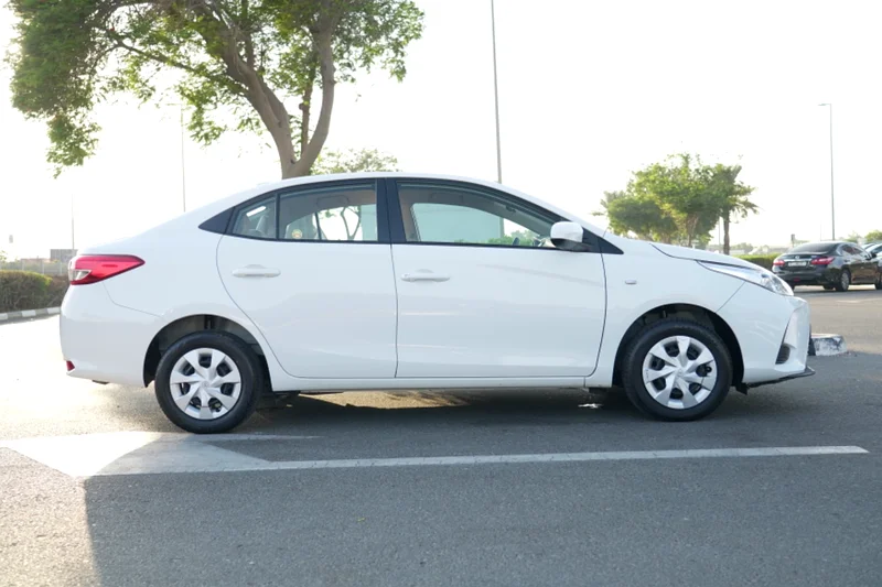 TOYOTA YARIS MODEL 2022 WHITE 78,000 KM63137337424643112