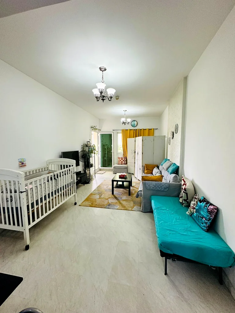 Apartment READY TO MOVE IN TWO BEDROOM HALL FOR SALE IN QUEUE POINT Dubai