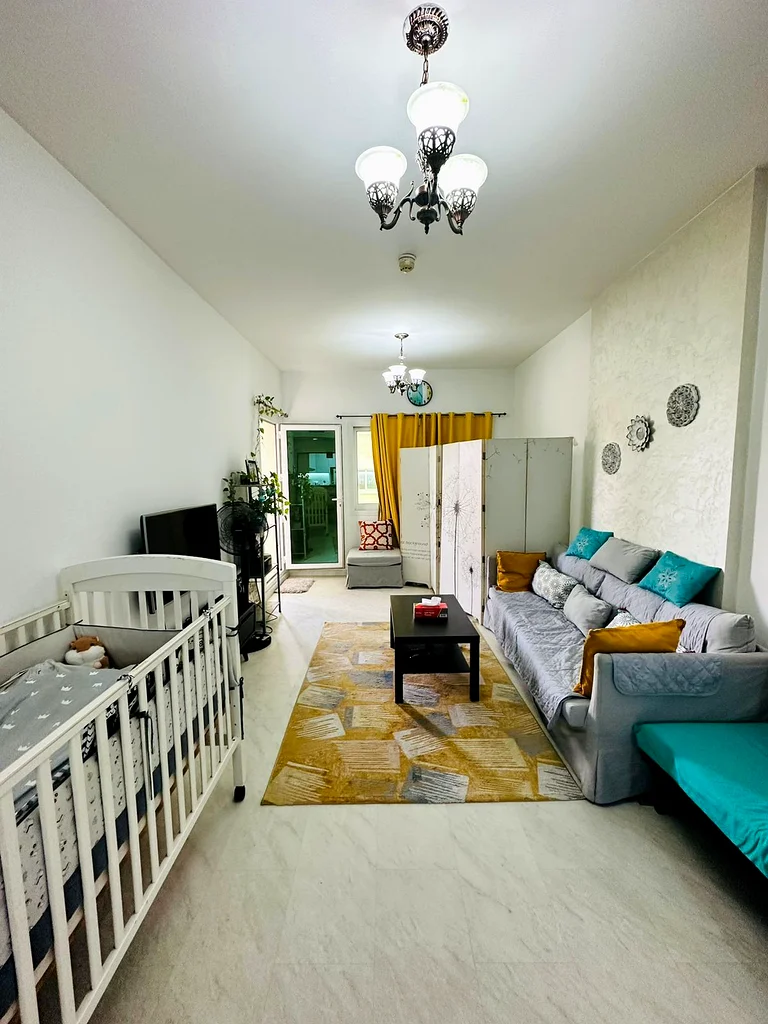 Apartment READY TO MOVE IN TWO BEDROOM HALL FOR SALE IN QUEUE POINT Dubai