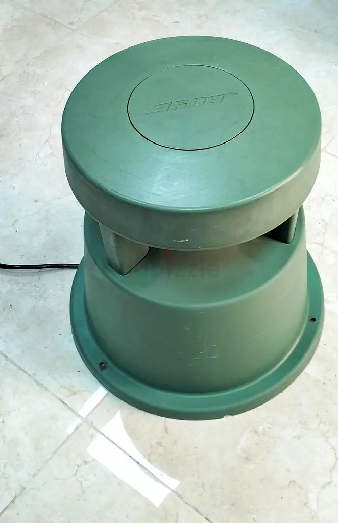Bose outdoor speaker available