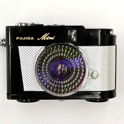 Vintage Fuji Fujica Mini smallest 35mm film camera