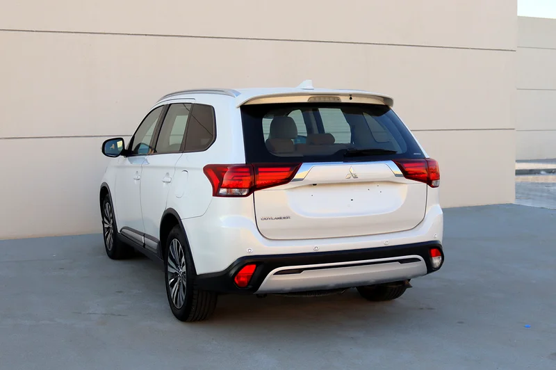 MITSUBISHI OUTLANDER 2020 - 5STR - GCC - ORIGINAL PAINT - Accident-free - Gulf specification - Agency paint - 763153227909123114