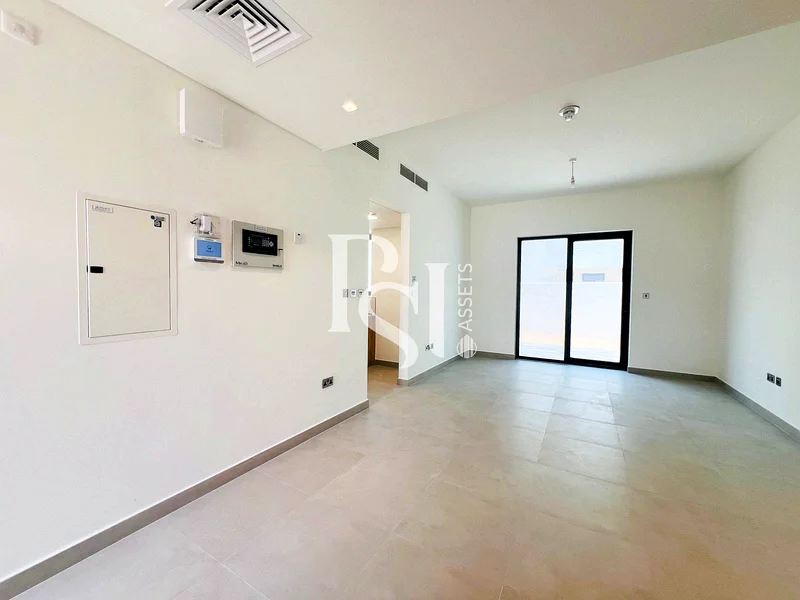 Townhouse Terrace Single Row Mid Unit Abu Dhabi