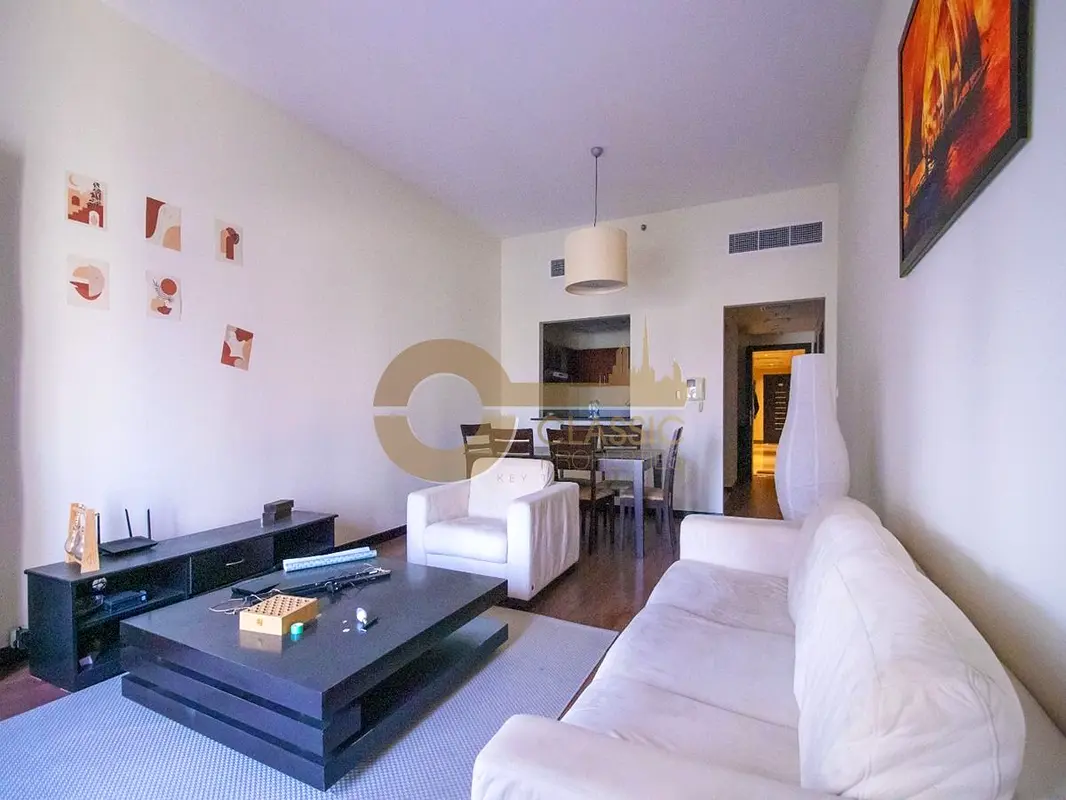 Apartment Lake View Vacant 1 Bed Apartment Near Metro