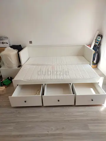 Ikea hemnes day bed with mattress