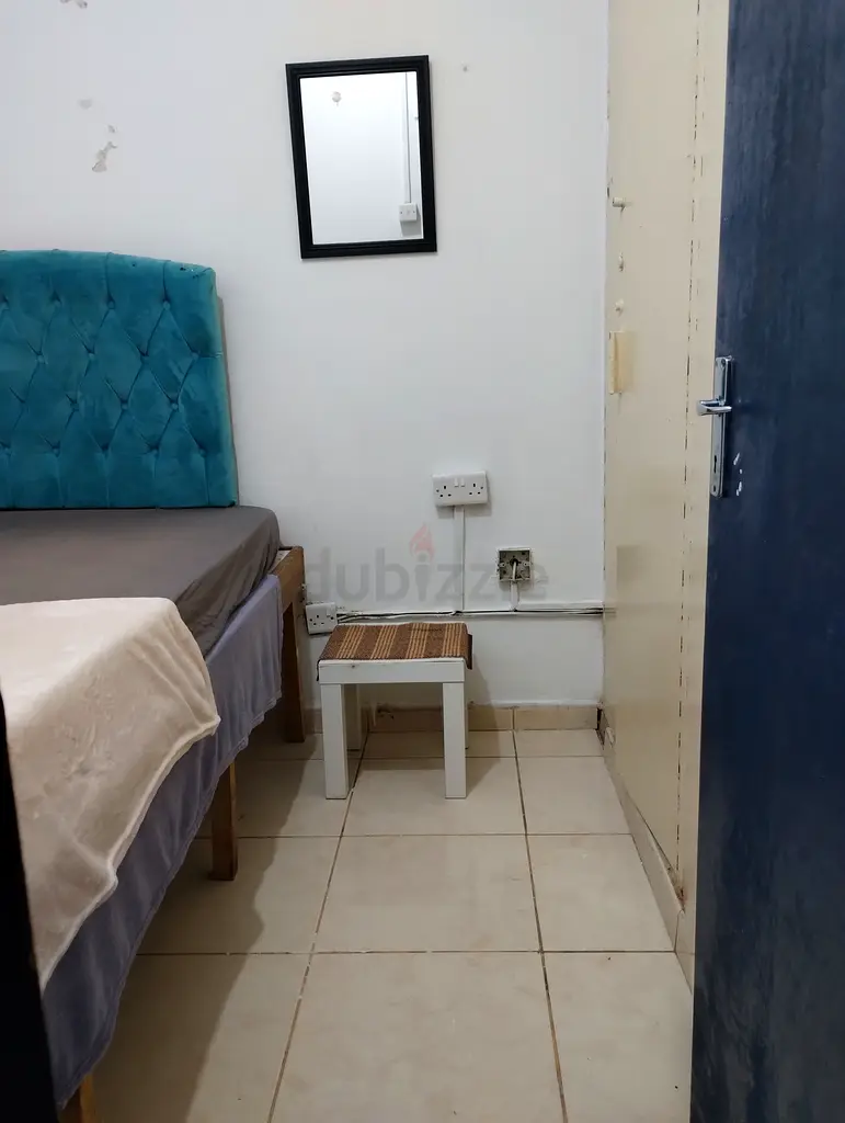 Apartment HalfRoom Full Partition w/BuiltIn Cupboard Available for