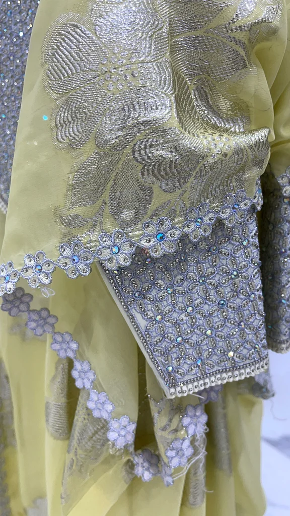 Traditional Emirati Dress for girl63172675228802113