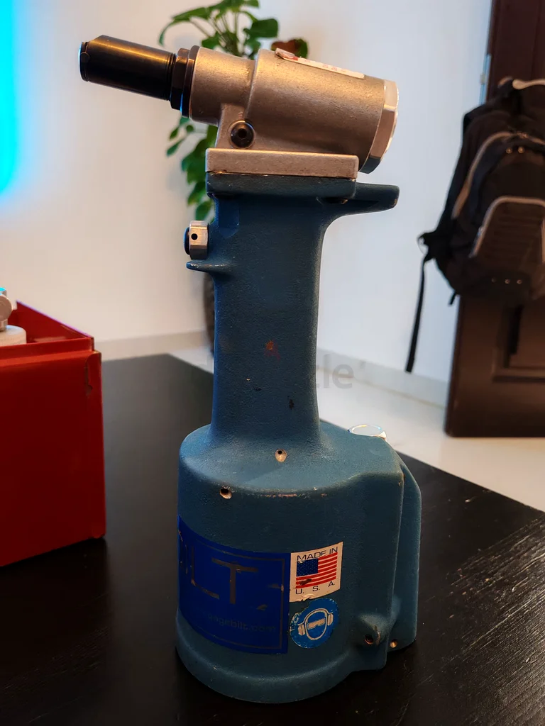 طقم تثبيت جيج بيلت GBP704ARK مع محول بزاوية 90 درجة ومحول مائل63221345517186112