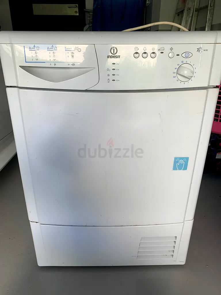 Indesit condensation clothes dryer front side