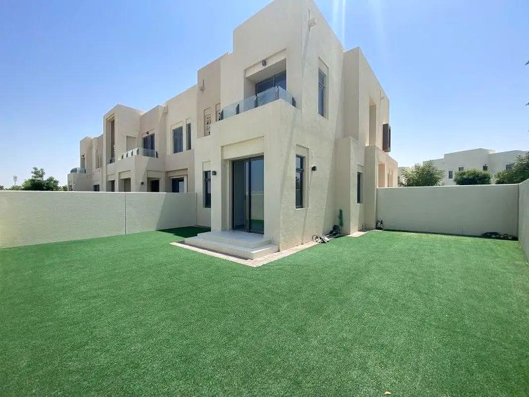 Villa Single Row Rented Unit 3 Bed Study Type H Dubai