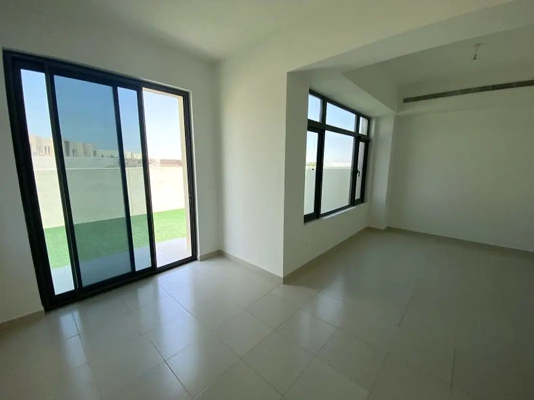 Villa Single Row Rented Unit 3 Bed Study Type H Dubai
