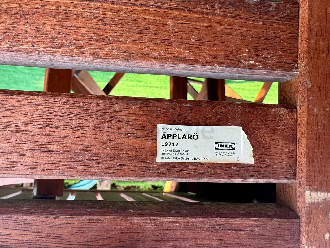 IKEA Applaro outdoor table and 4 chairs (plus 2 chairs free)