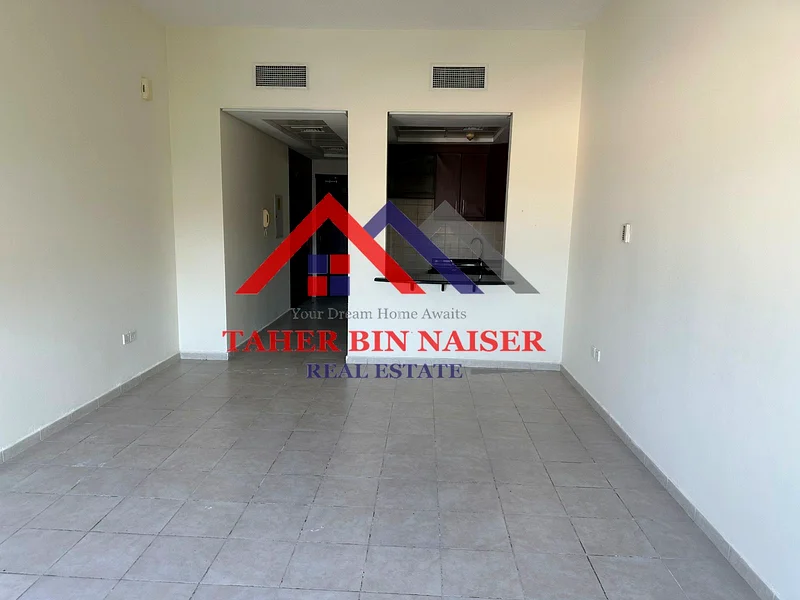 Apartment WITH BALCONY STUDIO NEAR TO BUS STATION FOR RENT