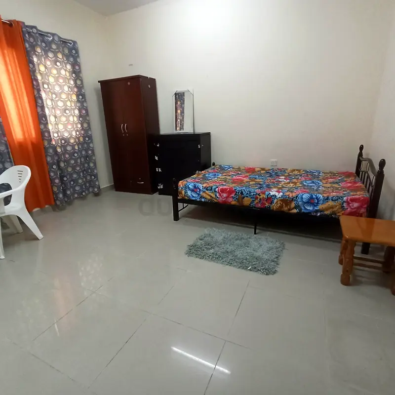 Apartment Master BedRoom near Al Ain Mall with FREE Parking UAE
