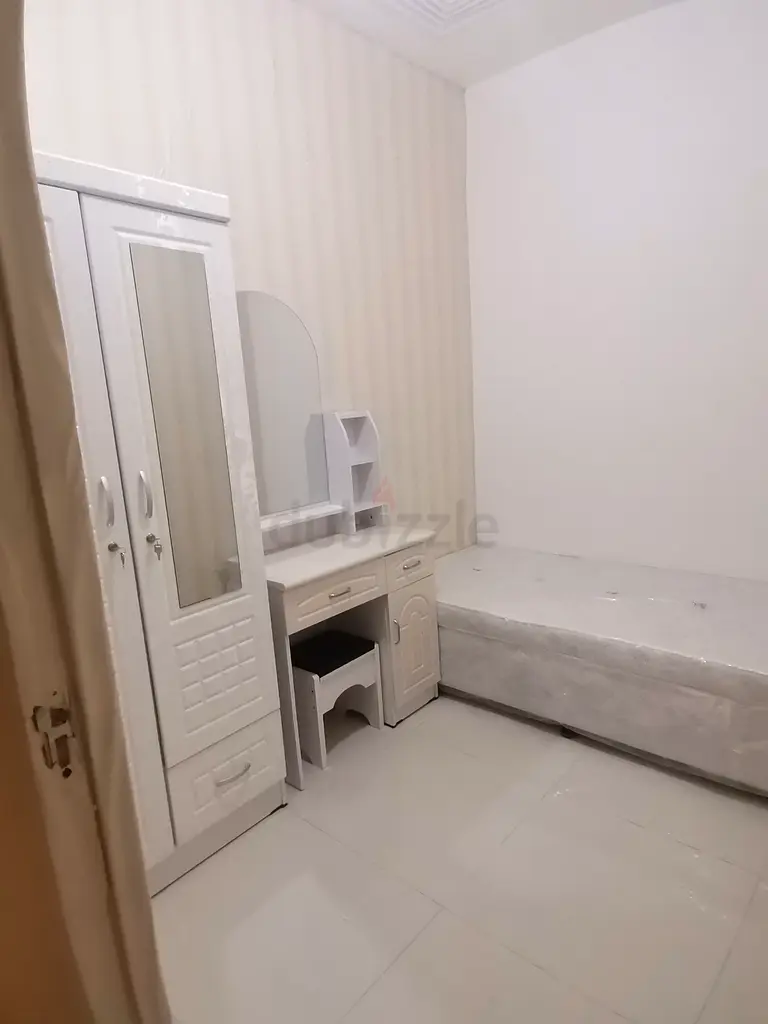 Apartment Nice Room front of DIP Metro/Gym/Pool Dubai