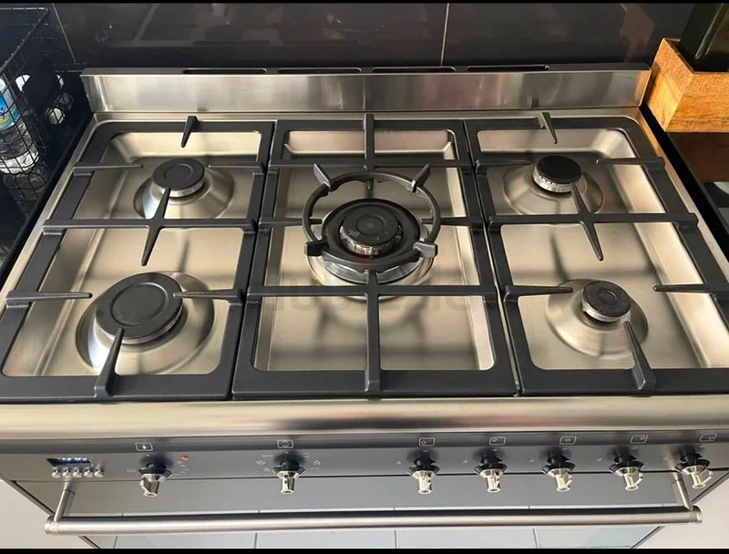 فرن غاز كهربائي مدمج من سيمج بحجم 90×60 سم، بحالة جيدة كأنه جديد63265100786305111