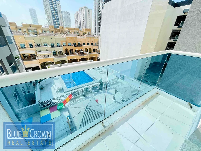 Apartment Beautiful apartment Massive Layout 1BR With open View