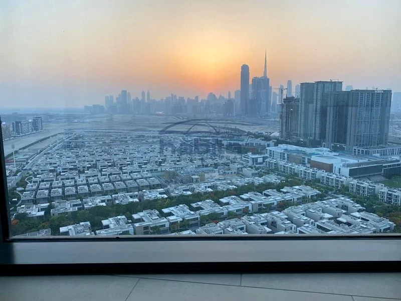 Apartment Burj view High floor Multiple cheques Ready to move Dubai