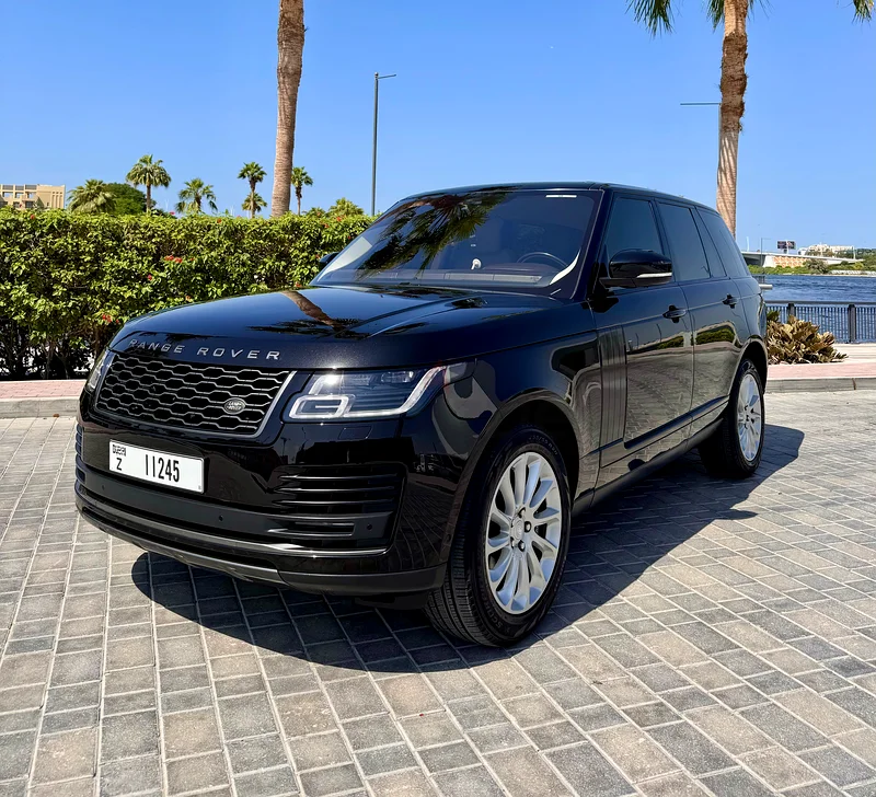 Rang rover Vogue v6 gcc original paint low mileage service history دوبيزل