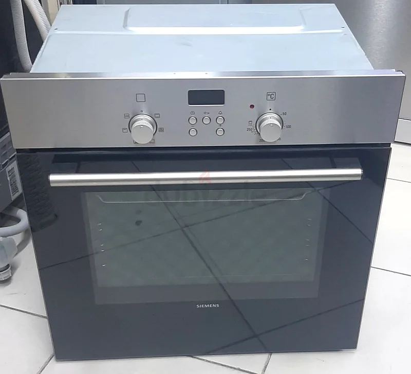 Siemens 60/60 built oven same like new condition for sale