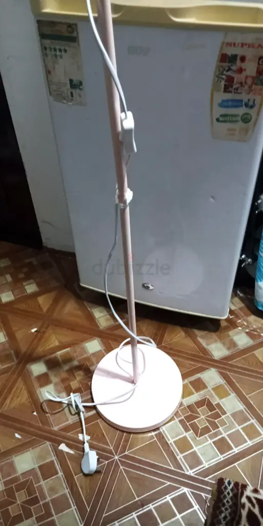 Table lamp