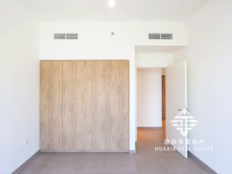 Apartment Great Deal Exclusive Prime Location Available on 26th