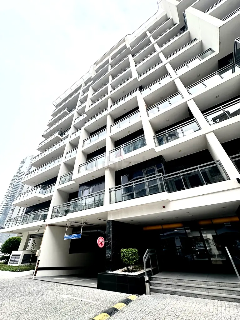 Apartment LUXURIOUS UNIT PRIME LOCATION VACANT Dubai