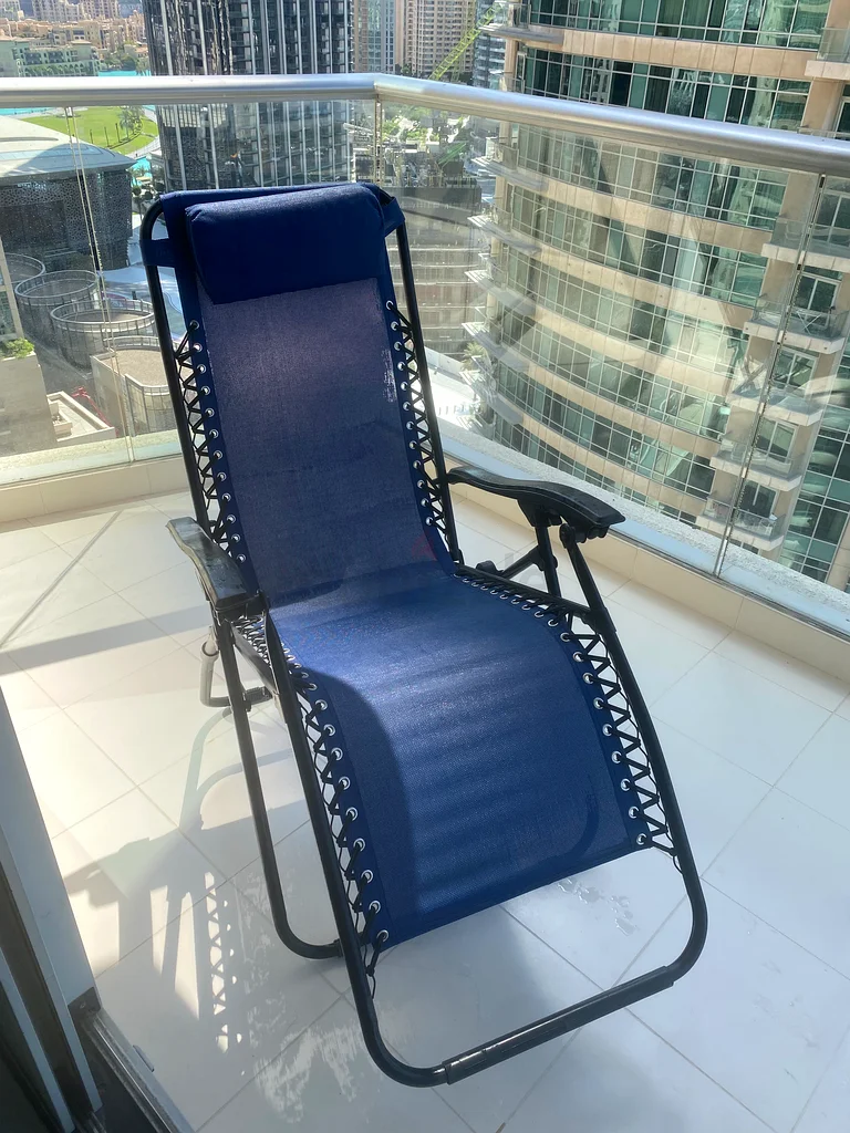 Sun lounger foldable