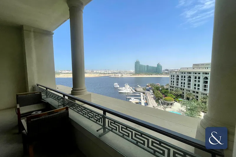 Apartment 1 Bedroom Water View Luxury Furnished Dubai