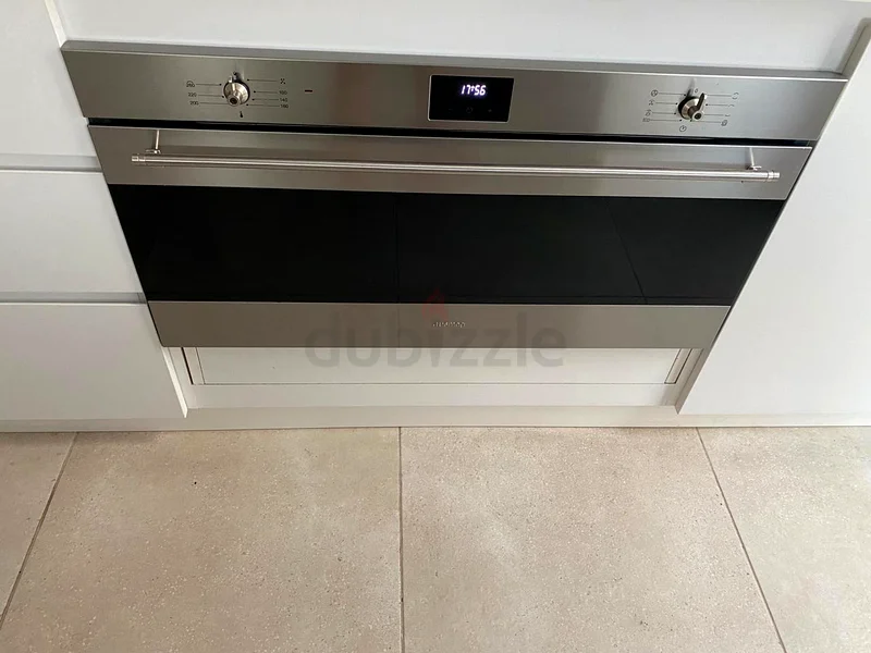 Smeg Builtin Electric Oven 100L SFR9300X Silver builtin