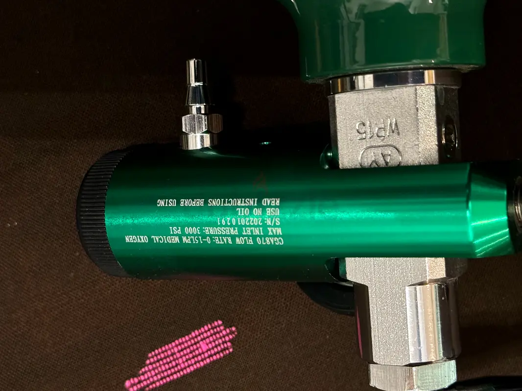 Medical oxygen cylinder