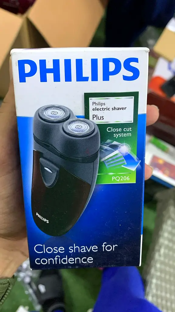 Phillips Electric Shaver
