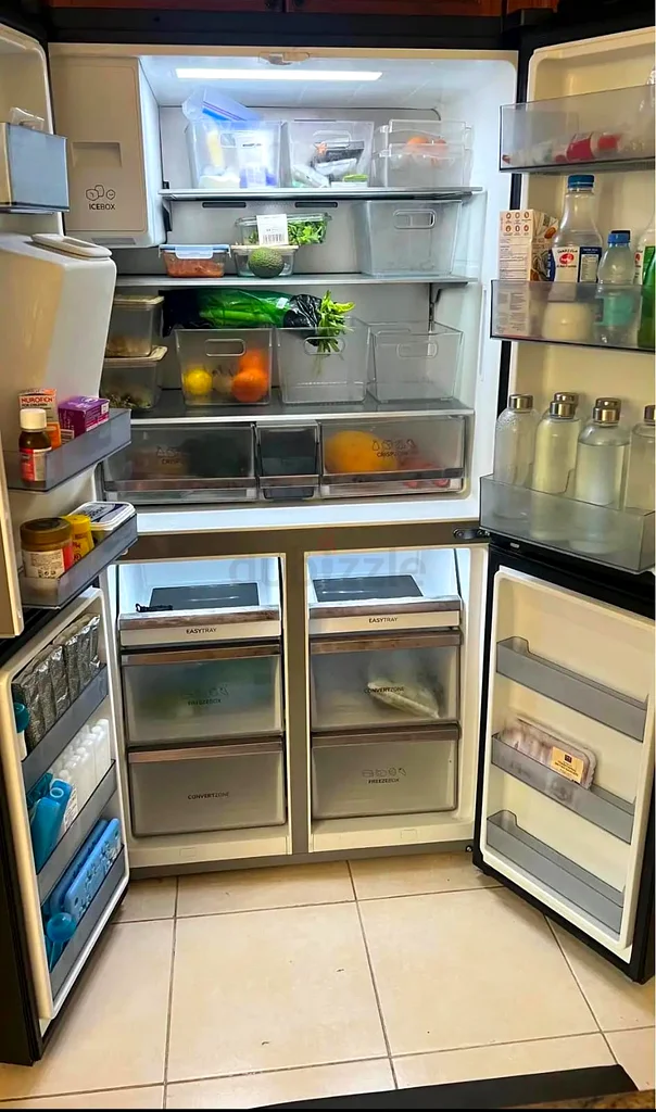 ثلاجة غورينجية بـ 4 أبواب مع فريزر سفلي وموزع ماء وصانعة ثلج63266084782721111
