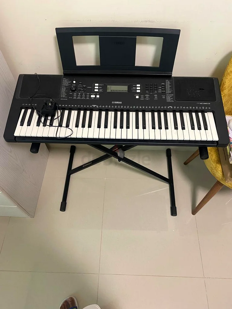 Yamaha E363 Keyboard