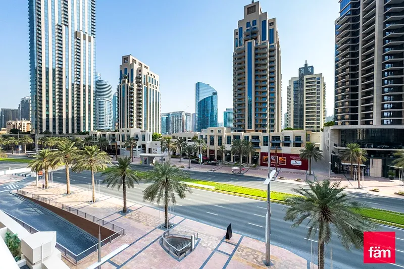 Apartment BLVD VIEW DOUBLE HEIGHT CEILING SPACIOUS Dubai