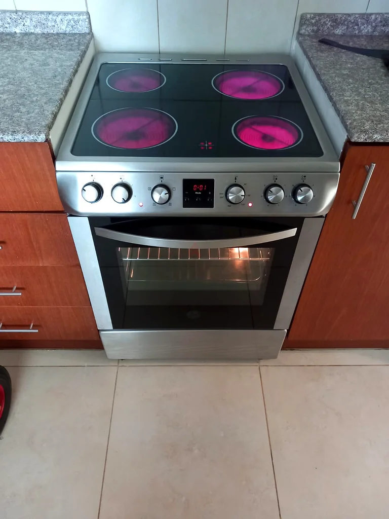 HOOVER latest 4 Eyes full electric ceramic COOKING Range size 60cm