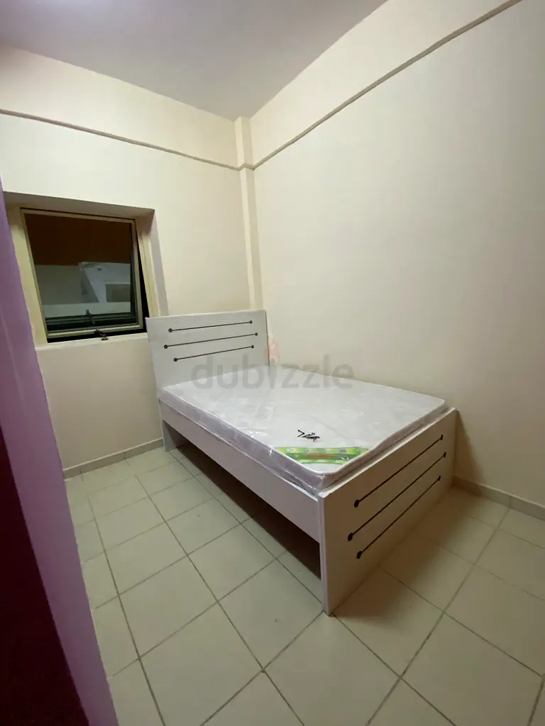 Apartment Available partition room with balcony at Ewan residents