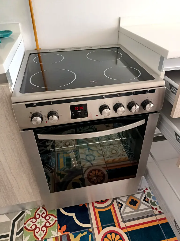 Hoover Latest Model 60cm Electric Ceramic Cooker Digital Clock timer