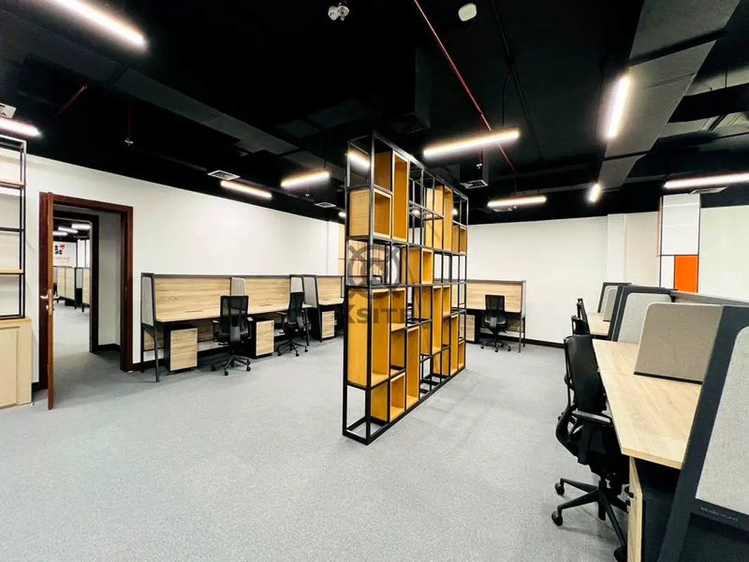 Office Modern Layout Best Offer Great Location Dubai