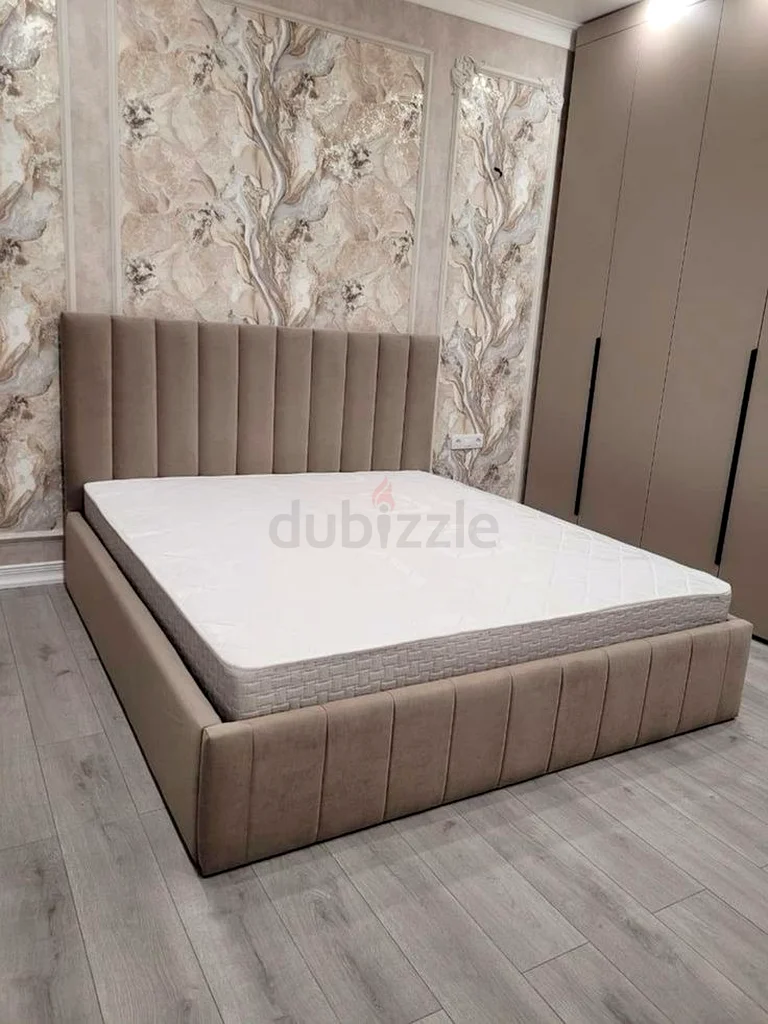 Customized Brand New Upholstery Bed Furniture
