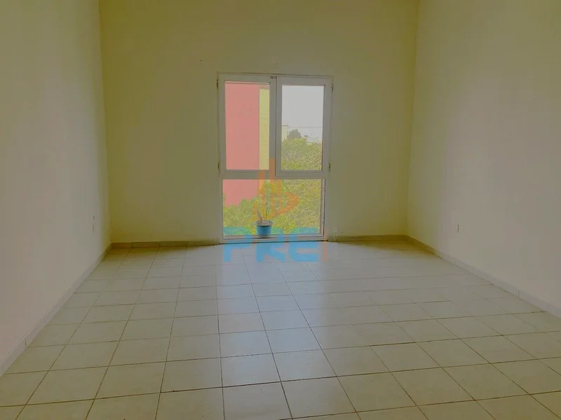 Apartment Large Studio Near Metro Vacant soon Kids Play Area